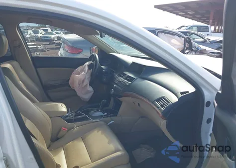 2011 Honda Accord 2.4 Ex-L from USA, damaged, VIN 1HGCP2F81BA013579